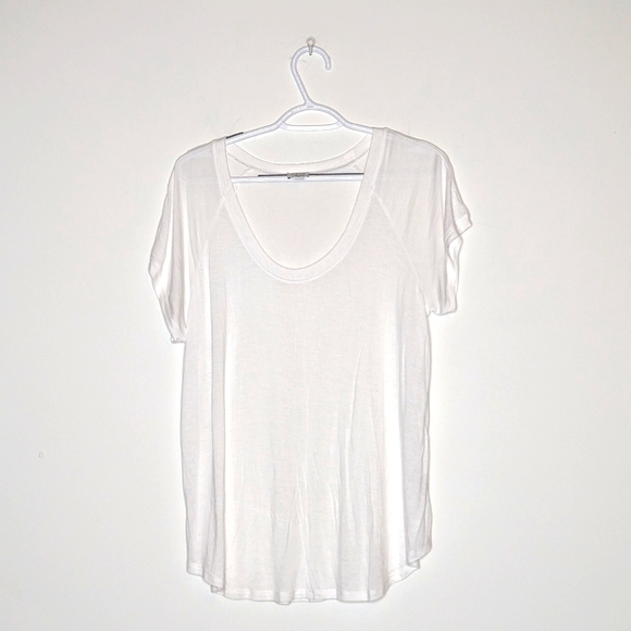 peyton jensen | Tops | Peyton Jensen Stretchy Tshirt | Poshmark
